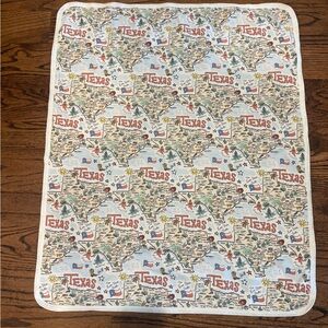 Fish Kiss Texas Map Print Blanket